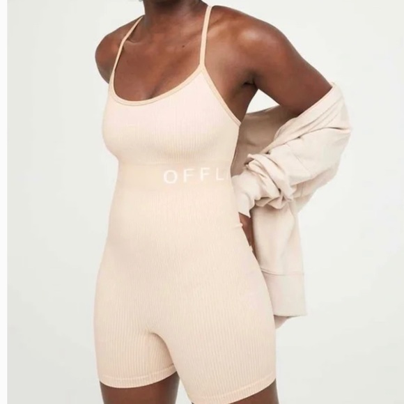 ❌❌SOLD❌SOLD❌❌DO NOT BUY!❌OFFLINE By Aerie Ribbed Seamless Logo 5" Bodysuit - Picture 2 of 9